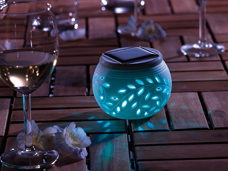 ; Solarleuchten mit Farbwechsler, Solar Laterne außenSolar-RGB-LED-LaterneSolar-RGB-WindlichterSolar-RGB-LED-LampenSolar-RGB-LED-WindlichterRGB-LED-LaternenRGB-WindlichterGartenbeleuchtungenRGB-LED-LampenLampen GartenGlaskugeln warmweiße Einmachgläser Höfe Gläser Balkon Terrassen Verandas Wintergärten GärtenWindlampen 