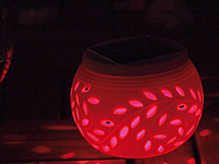 ; Solarleuchten mit Farbwechsler, Solar Laterne außenSolar-RGB-LED-LaterneSolar-RGB-WindlichterSolar-RGB-LED-LampenSolar-RGB-LED-WindlichterRGB-LED-LaternenRGB-WindlichterGartenbeleuchtungenRGB-LED-LampenLampen GartenGlaskugeln warmweiße Einmachgläser Höfe Gläser Balkon Terrassen Verandas Wintergärten GärtenWindlampen 